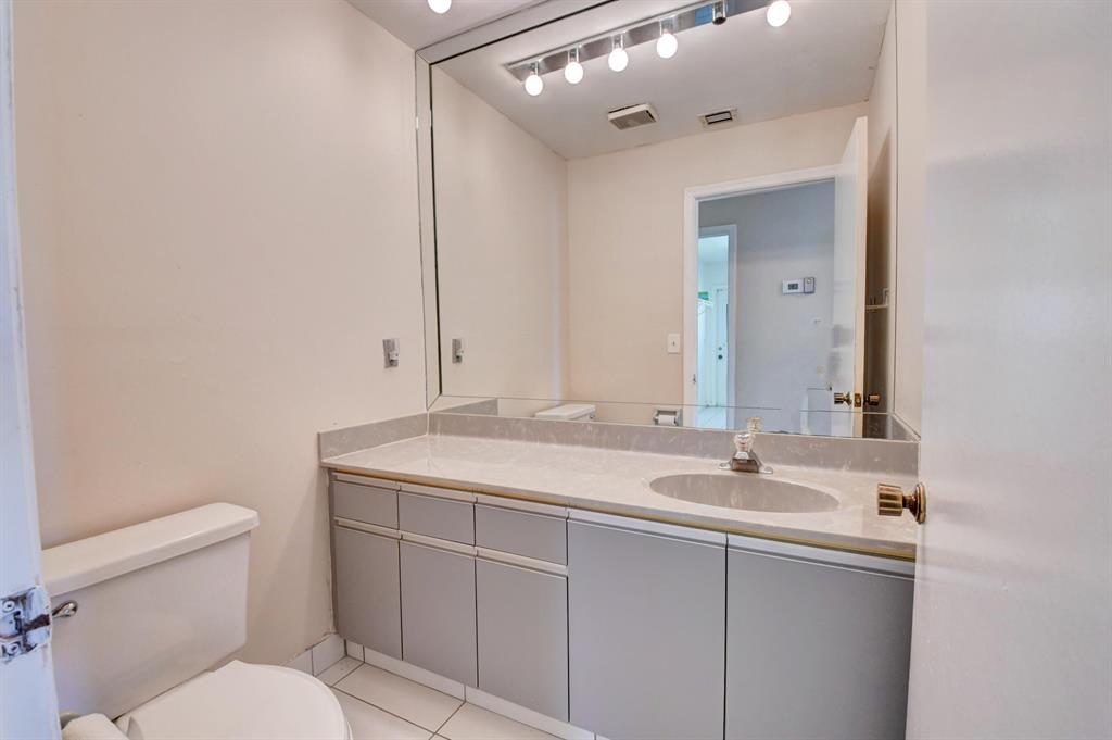 2641 SW 23rd Cranbrook Court