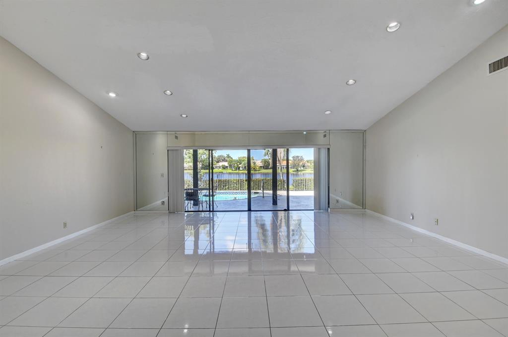 2641 SW 23rd Cranbrook Court