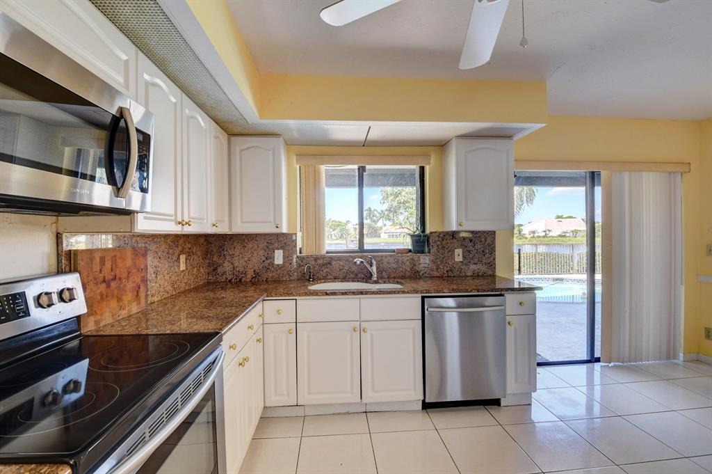 2641 SW 23rd Cranbrook Court