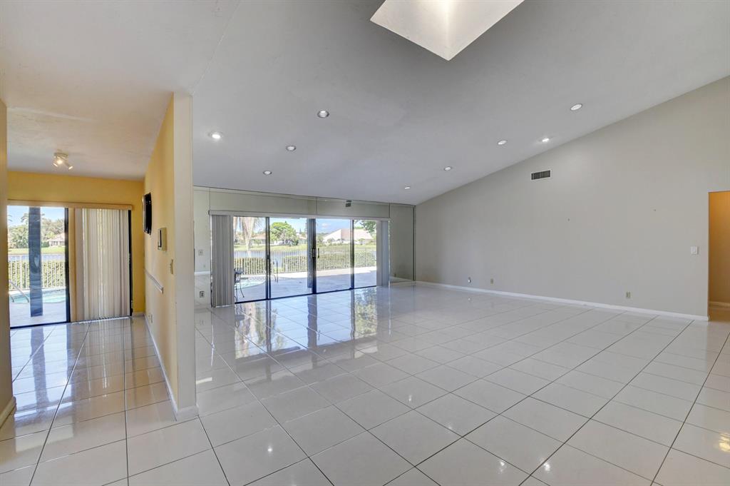 2641 SW 23rd Cranbrook Court