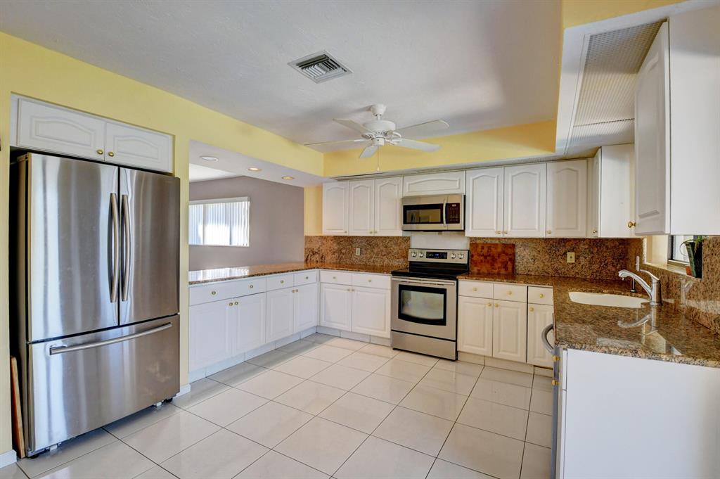 2641 SW 23rd Cranbrook Court