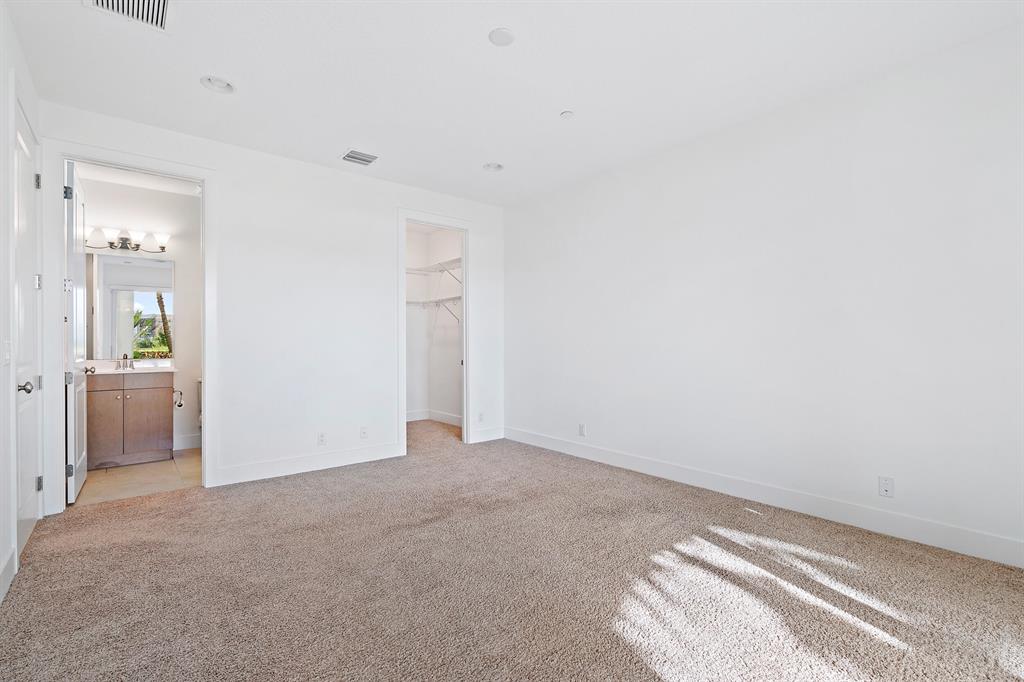 13382 Alton Road