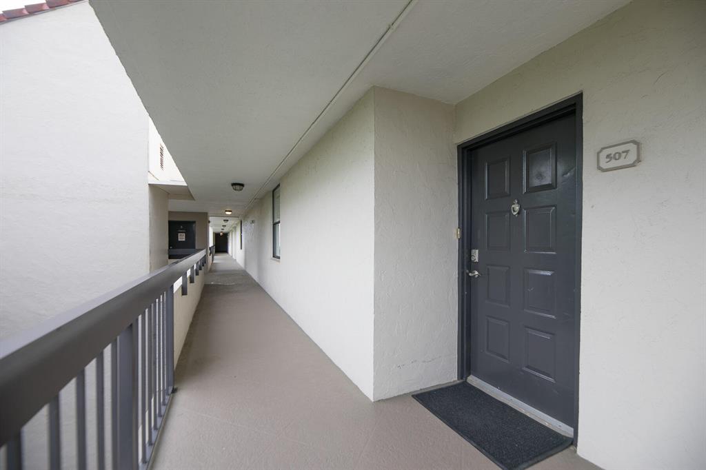 820 Lavers Circle Unit: G507