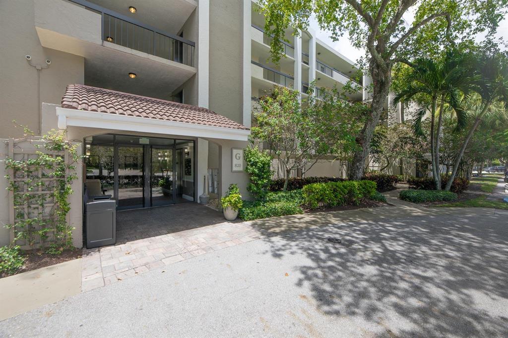 820 Lavers Circle Unit: G507