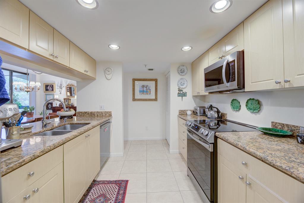 820 Lavers Circle Unit: G507