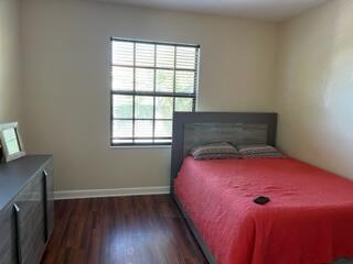 156 E Astor Circle