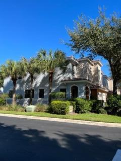 156 E Astor Circle