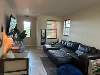156 E Astor Circle