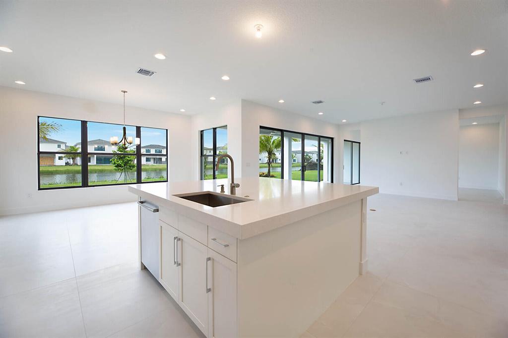 17062 Watersprite Lakes Road