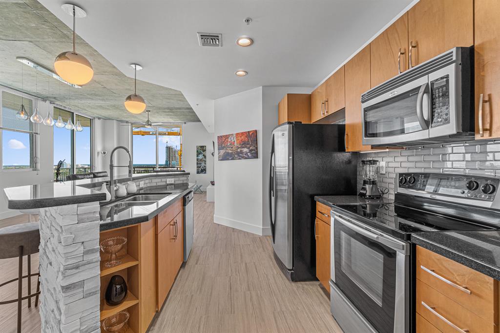 300 S Australian Avenue Unit: 1520
