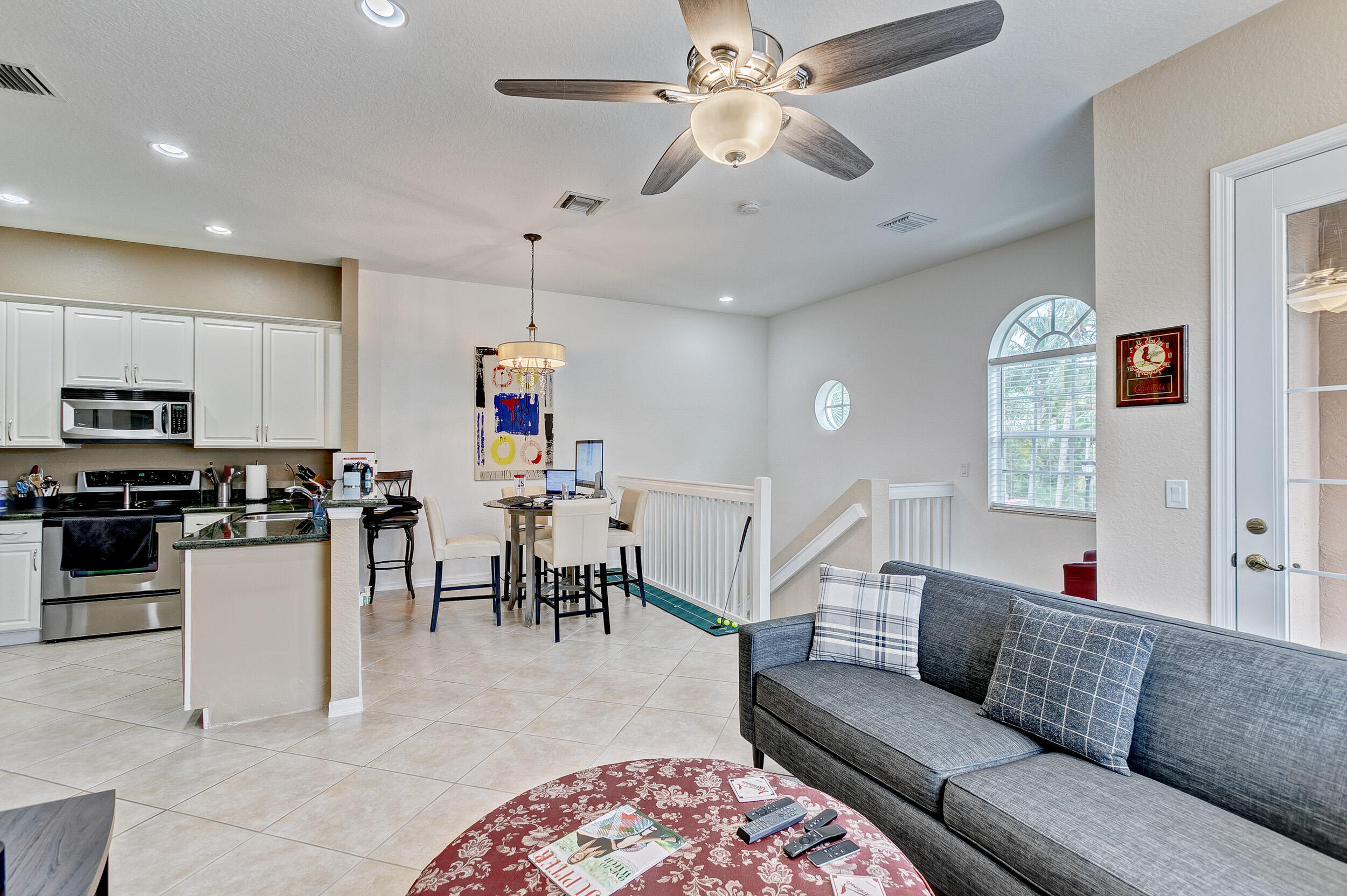 4851 Bonsai Circle Unit: 203