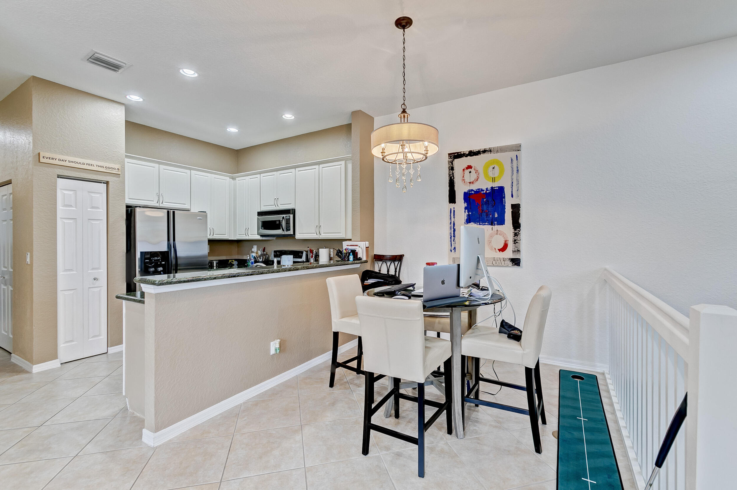 4851 Bonsai Circle Unit: 203