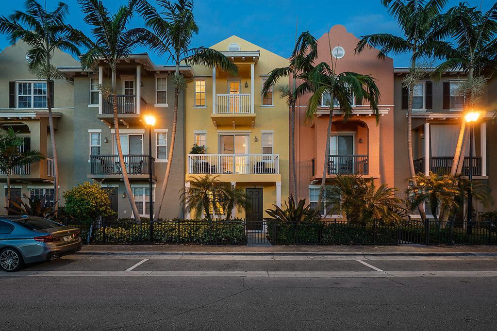 111 SW 2nd Avenue