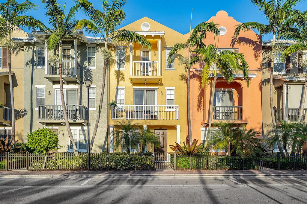 111 SW 2nd Avenue