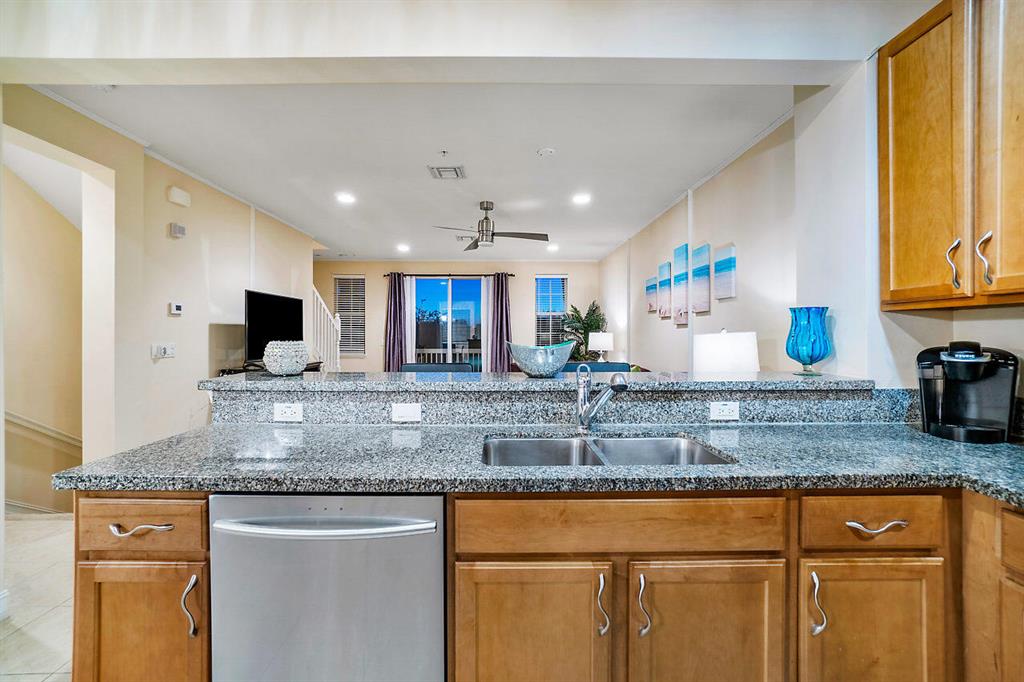111 SW 2nd Avenue
