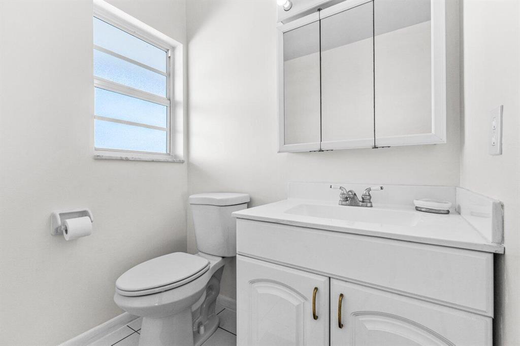 410 NE 17th Avenue Unit: 202