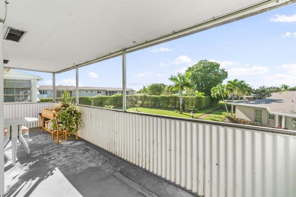410 NE 17th Avenue Unit: 202