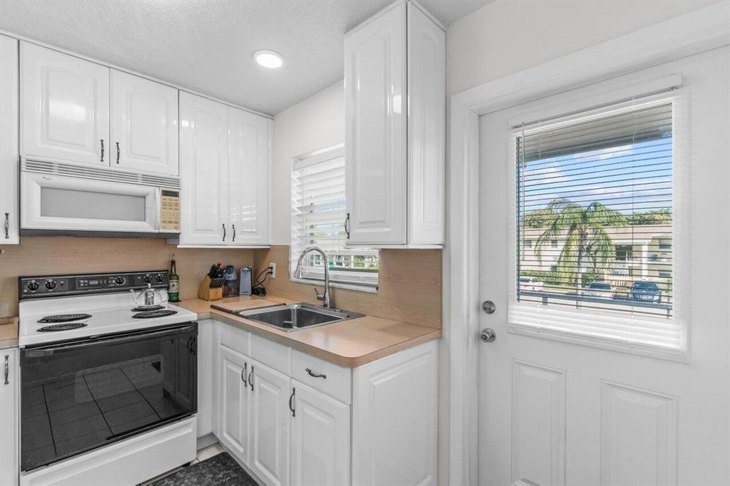 410 NE 17th Avenue Unit: 202