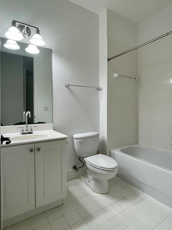 119 N Longport 2d Circle Unit: 2d