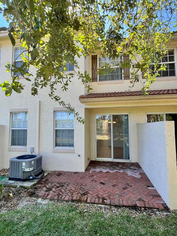 119 N Longport 2d Circle Unit: 2d