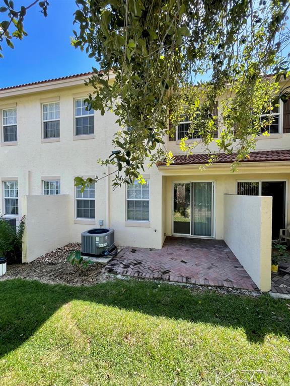 119 N Longport 2d Circle Unit: 2d
