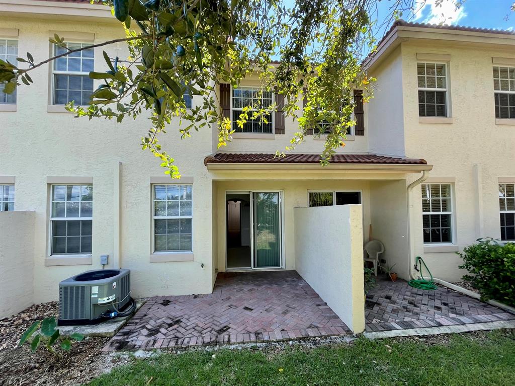 119 N Longport 2d Circle Unit: 2d