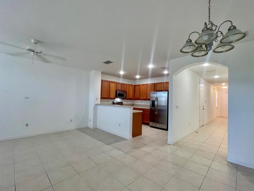 119 N Longport 2d Circle Unit: 2d