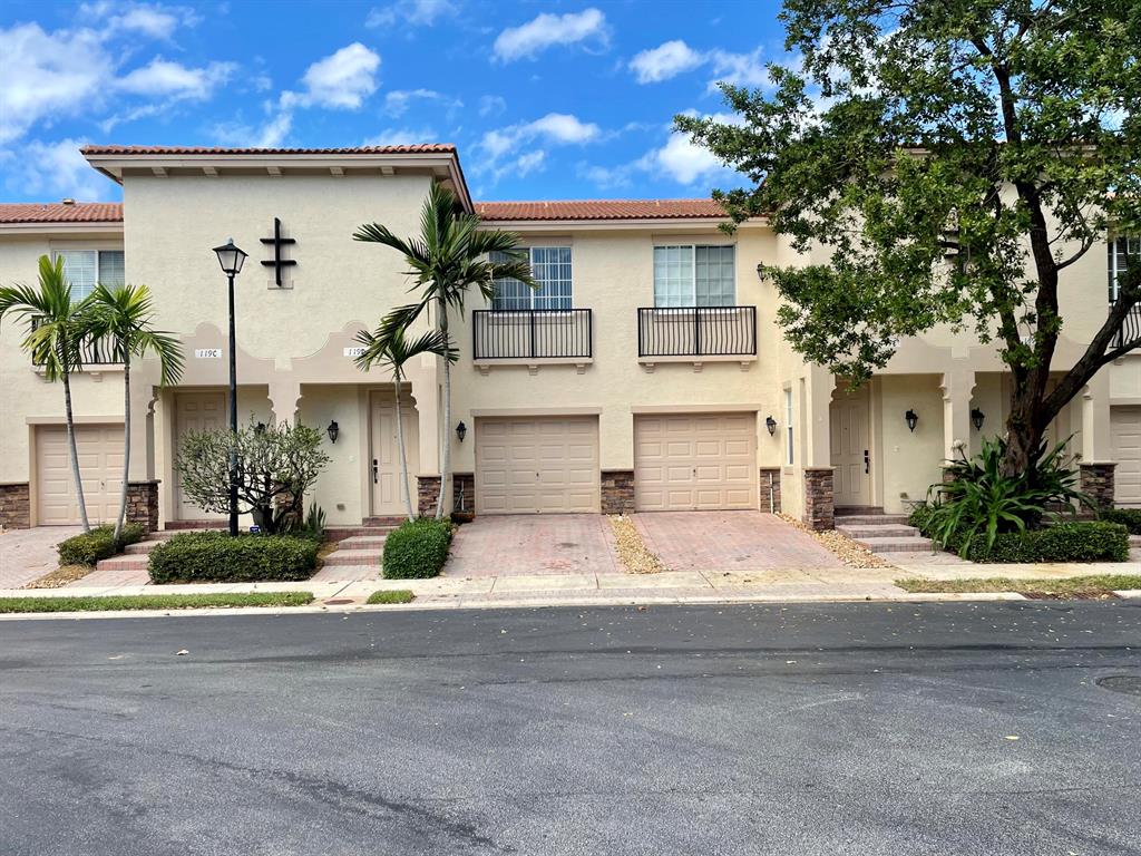 119 N Longport 2d Circle Unit: 2d