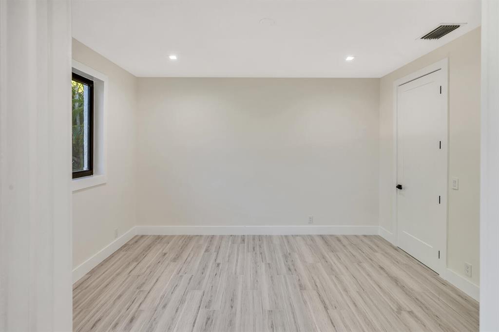 2385 NW 64th Street