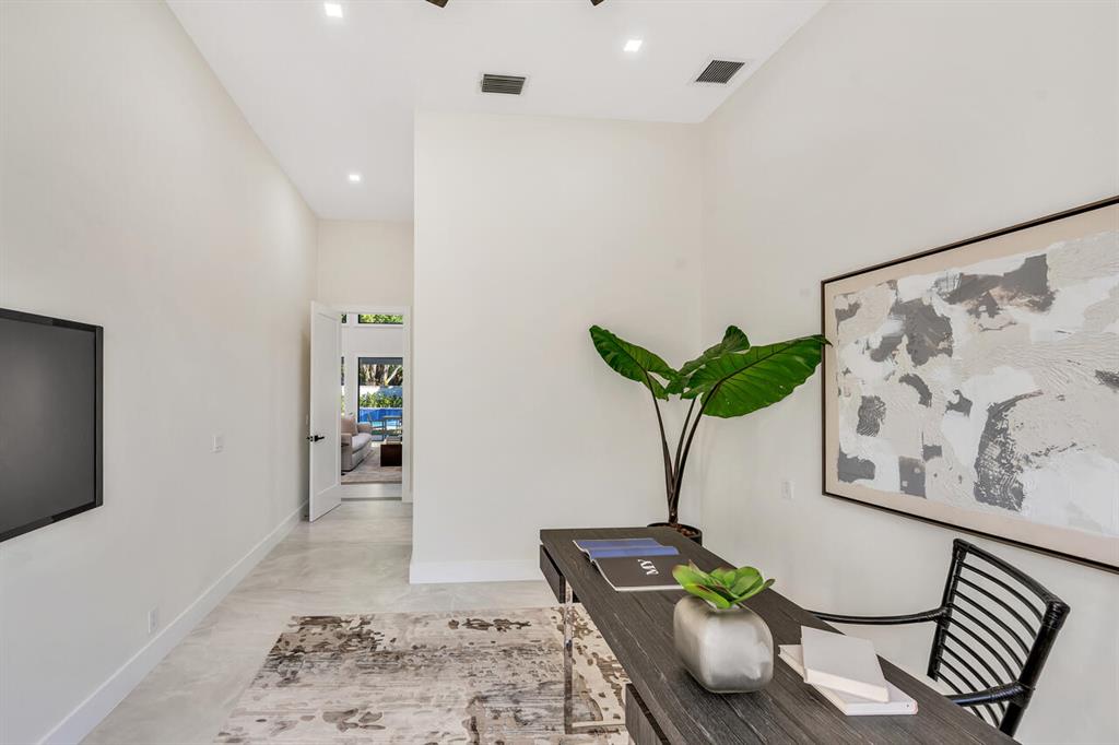 2385 NW 64th Street