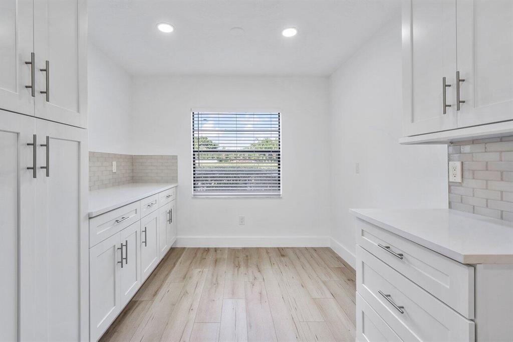 18 Westgate Lane Unit: E