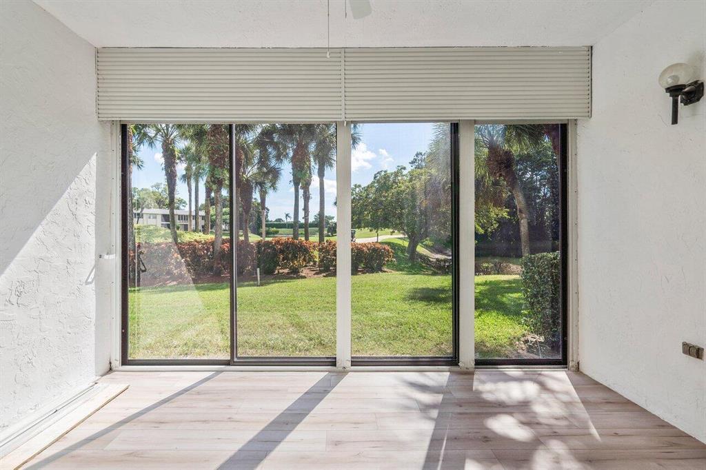 18 Westgate Lane Unit: E