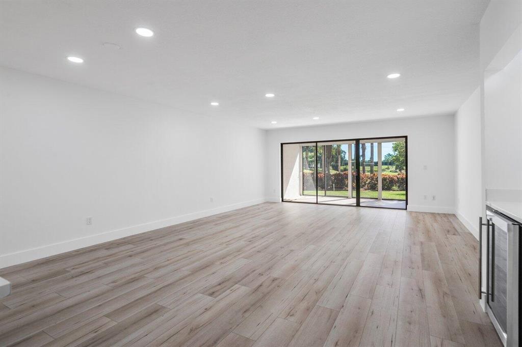 18 Westgate Lane Unit: E