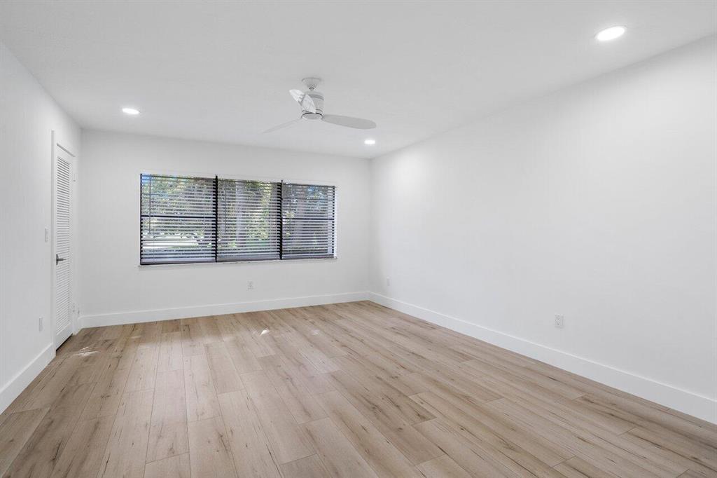 18 Westgate Lane Unit: E