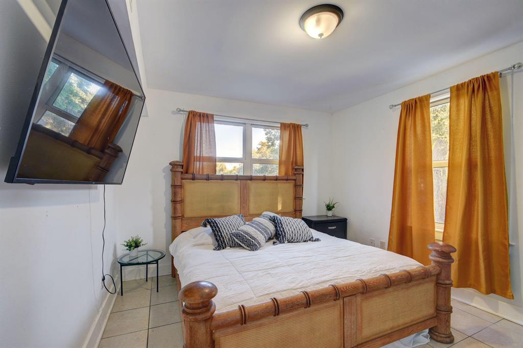 115 N Ocean Breeze