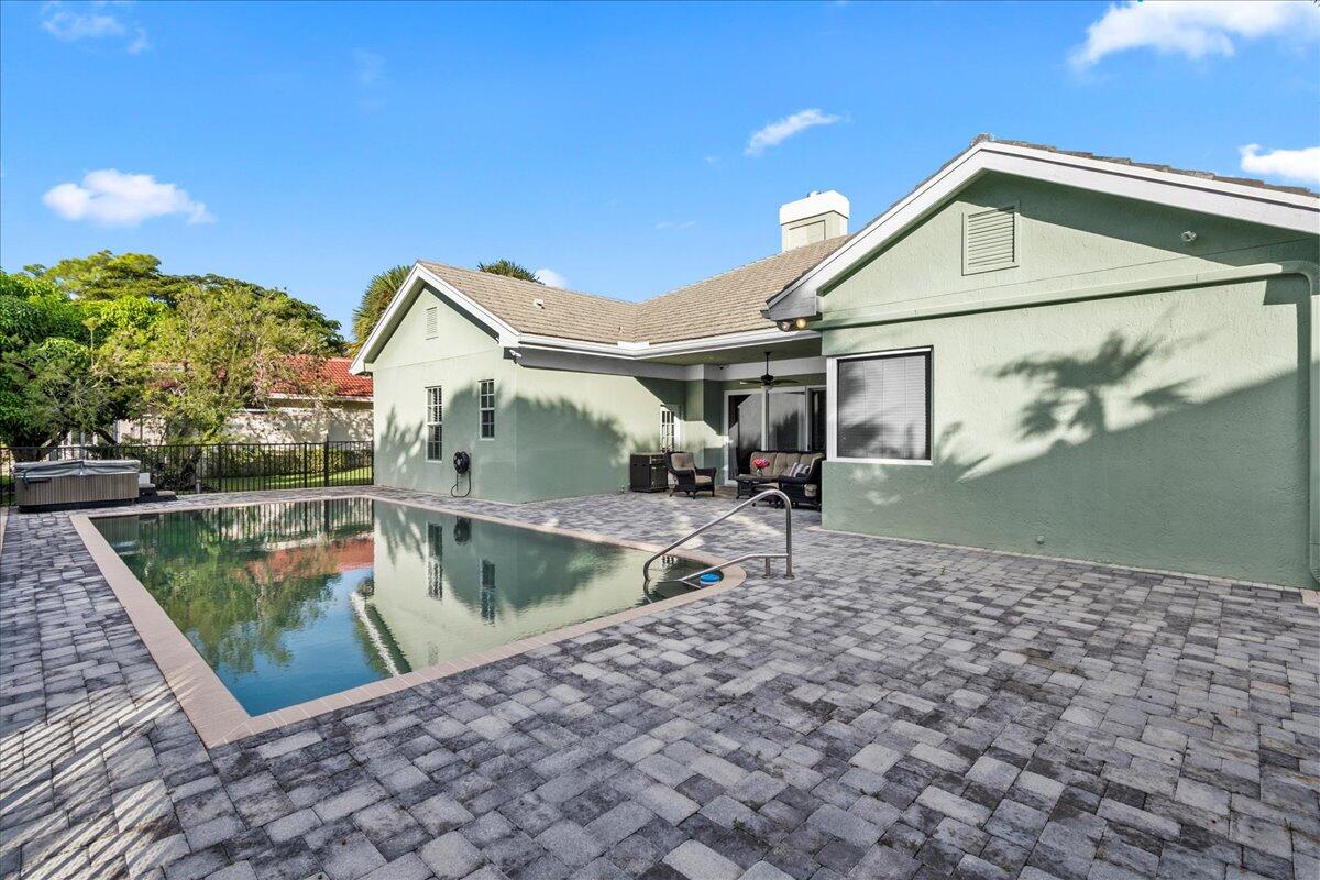 2640 Devon Court Court
