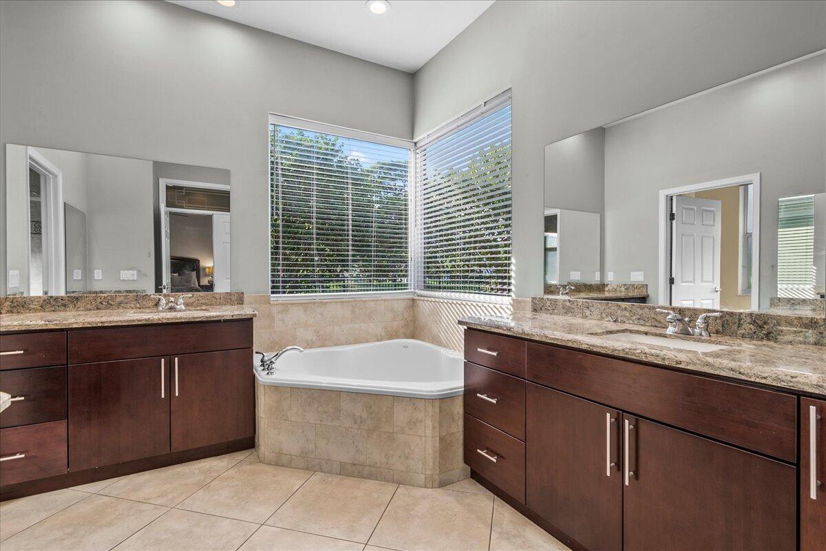 2640 Devon Court Court