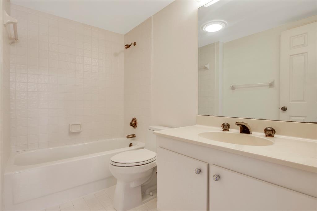 300 N Highway A1a Unit: 206i