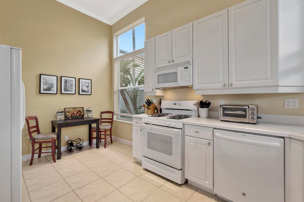 4252 NW 66th Lane