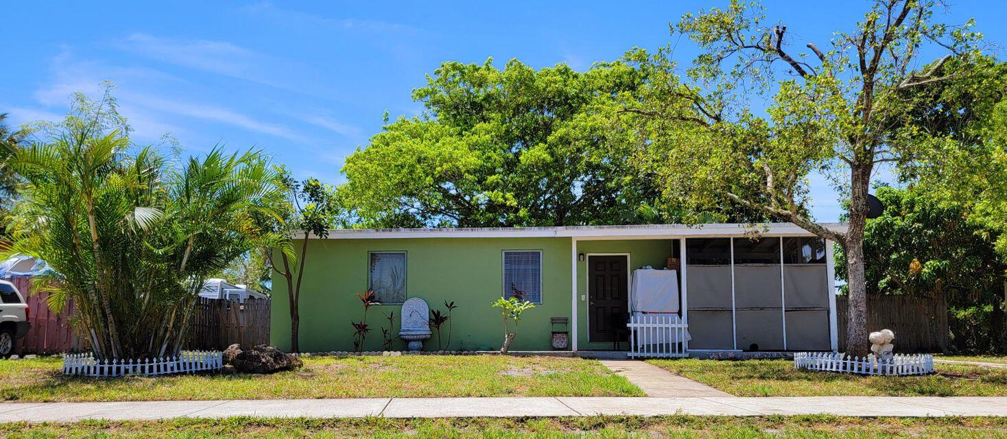 1610 NE 47th Street