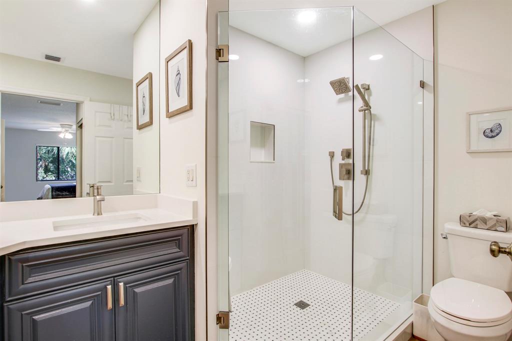 1103 Duncan Circle Unit: 204