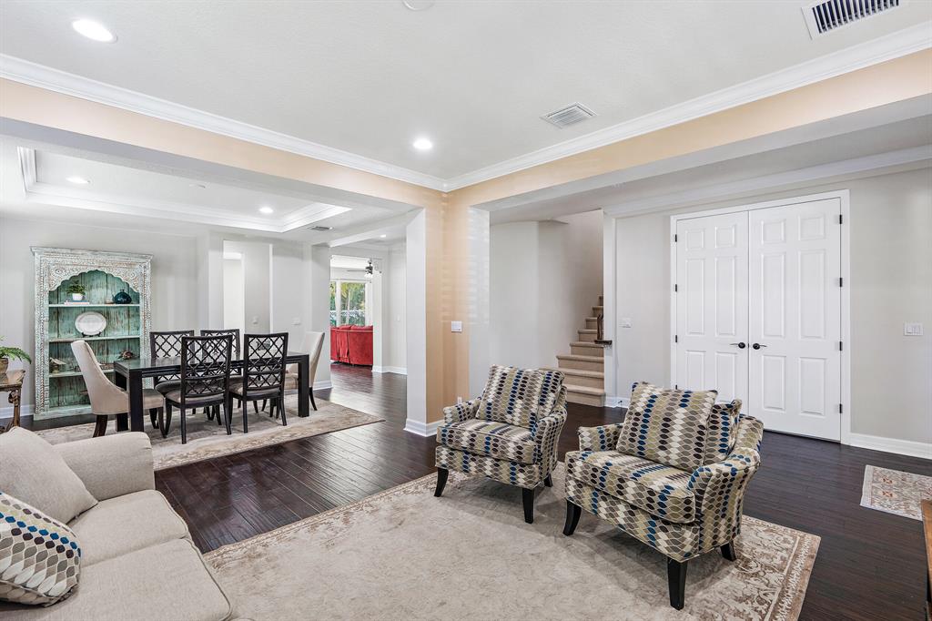 1110 Wilshire Drive