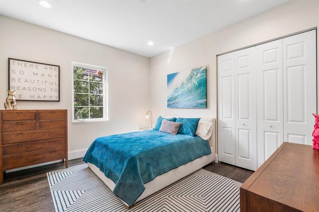112 Canterbury Place
