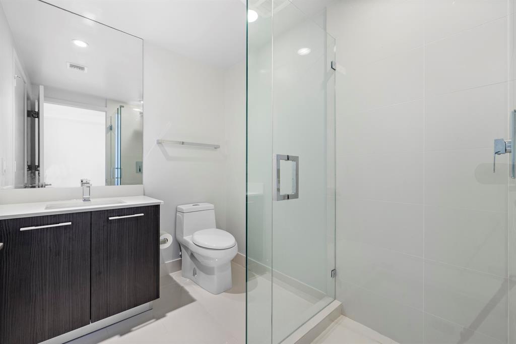 55 SW 9th Street Unit: 3806