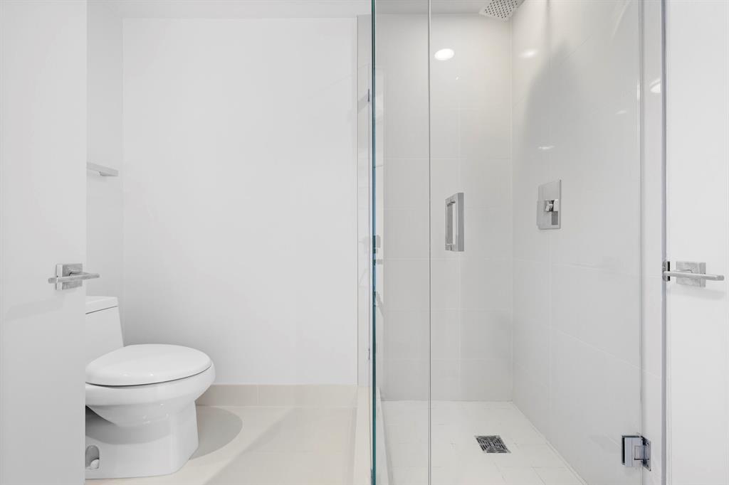 55 SW 9th Street Unit: 3806
