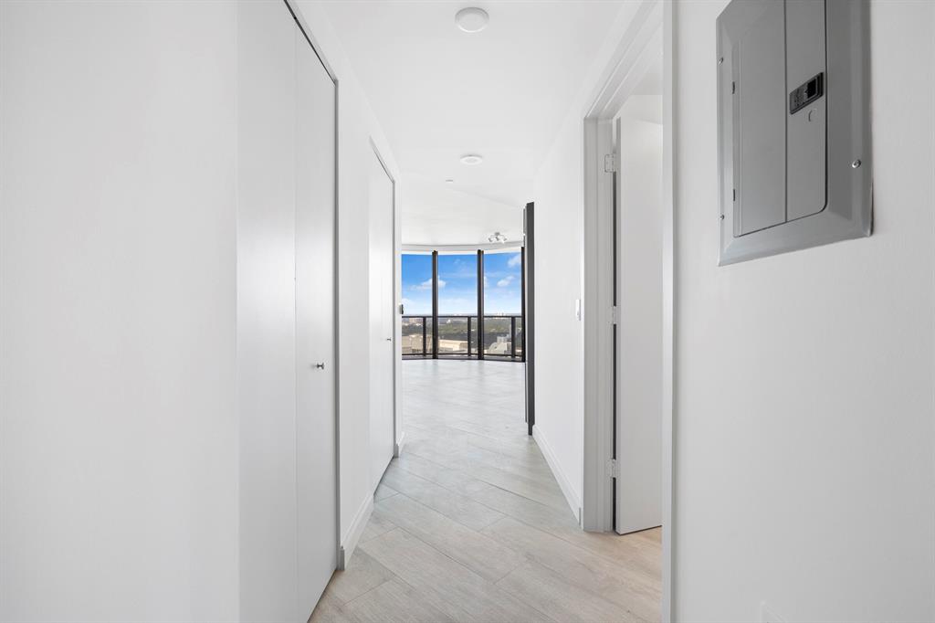 55 SW 9th Street Unit: 3806