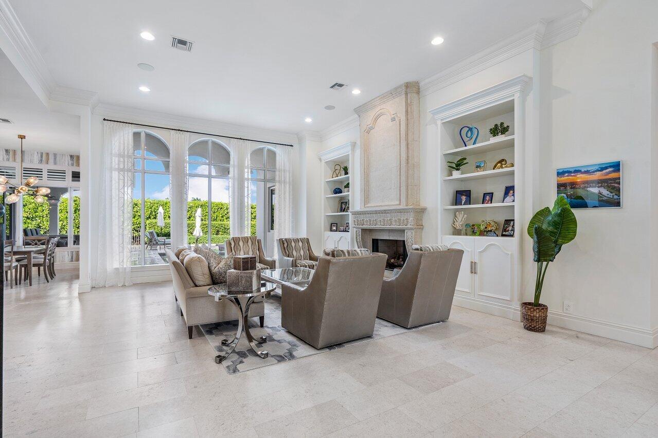 681 Hermitage Circle