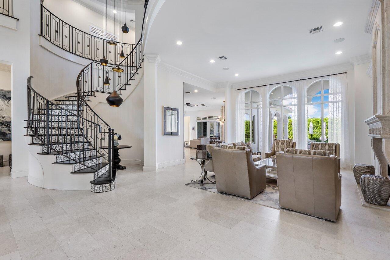 681 Hermitage Circle
