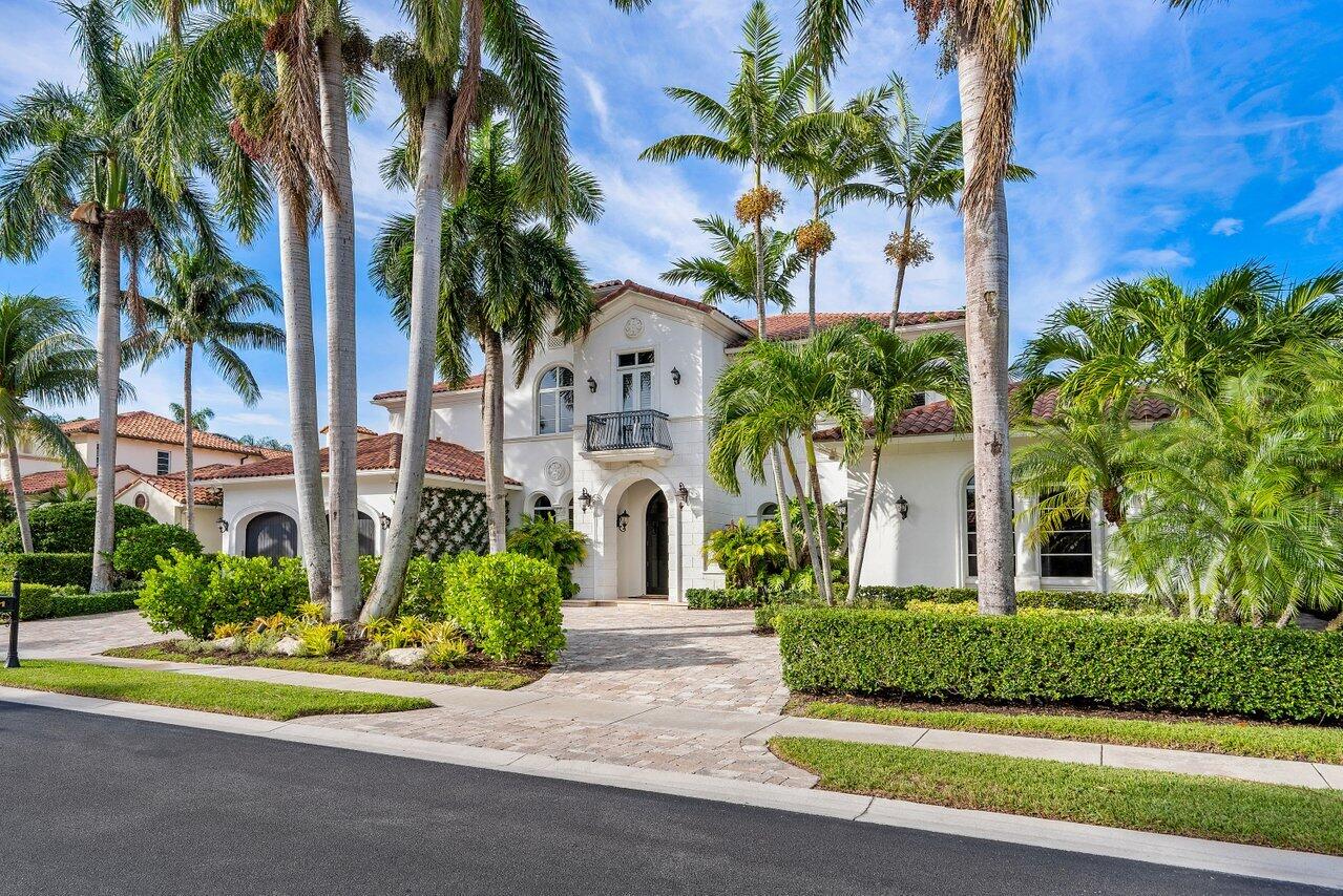 681 Hermitage Circle
