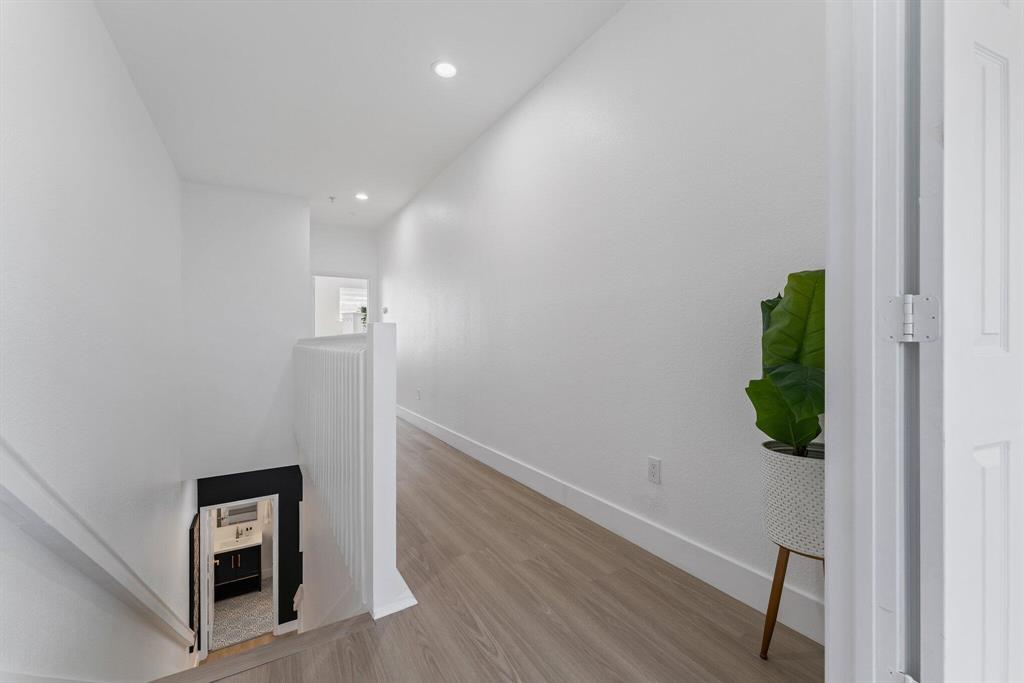 425 Greenwich Circle Unit: 205